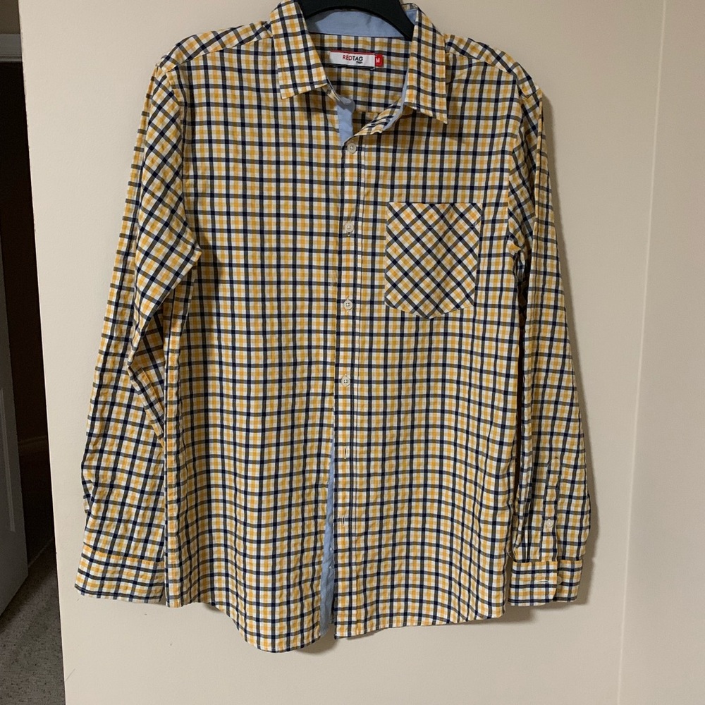 Mens Classic Fit Plaid Easy Care Button Down Shirt